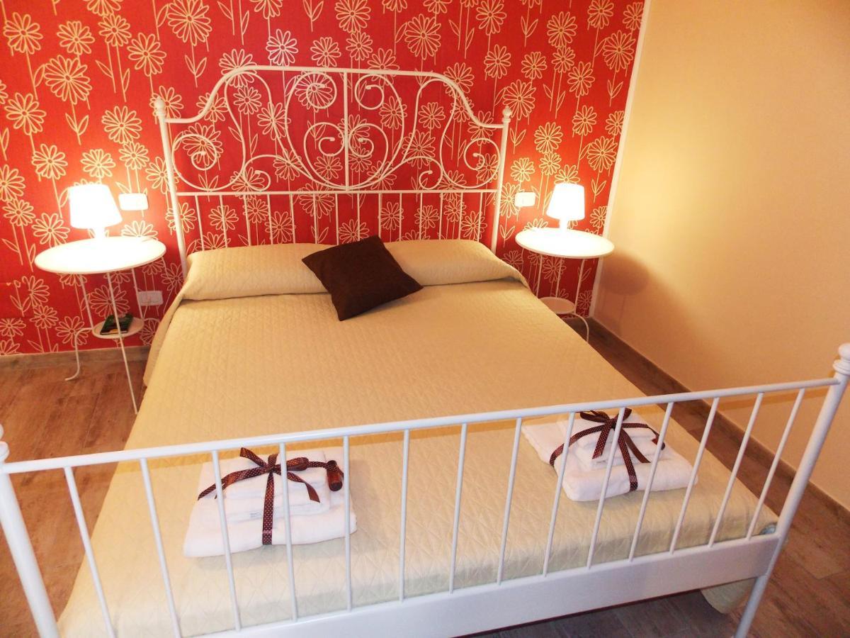 Frascineto Il Vicoletto Bed & Breakfast エクステリア 写真