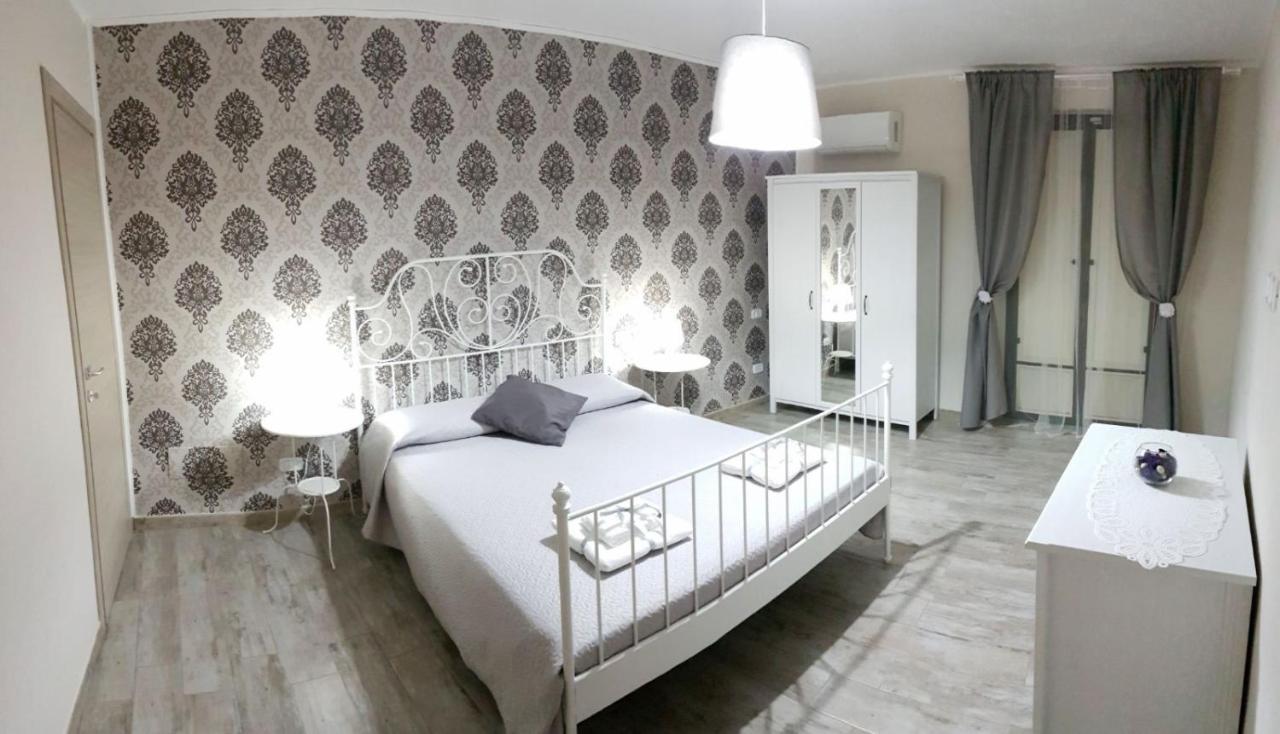 Frascineto Il Vicoletto Bed & Breakfast エクステリア 写真
